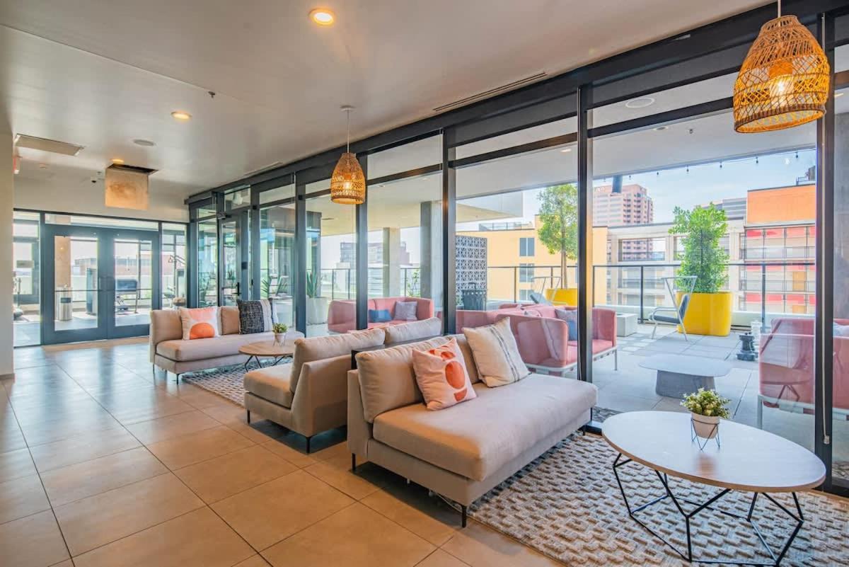 Detailed 2Bd, Highrise Dt, Pool, Gym, Parking, Sleeps 8 Apartment ฟีนิกซ์ ภายนอก รูปภาพ