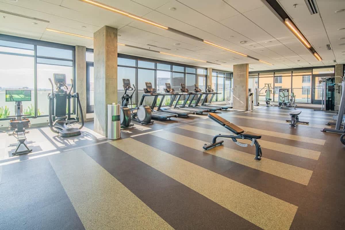 Detailed 2Bd, Highrise Dt, Pool, Gym, Parking, Sleeps 8 Apartment ฟีนิกซ์ ภายนอก รูปภาพ
