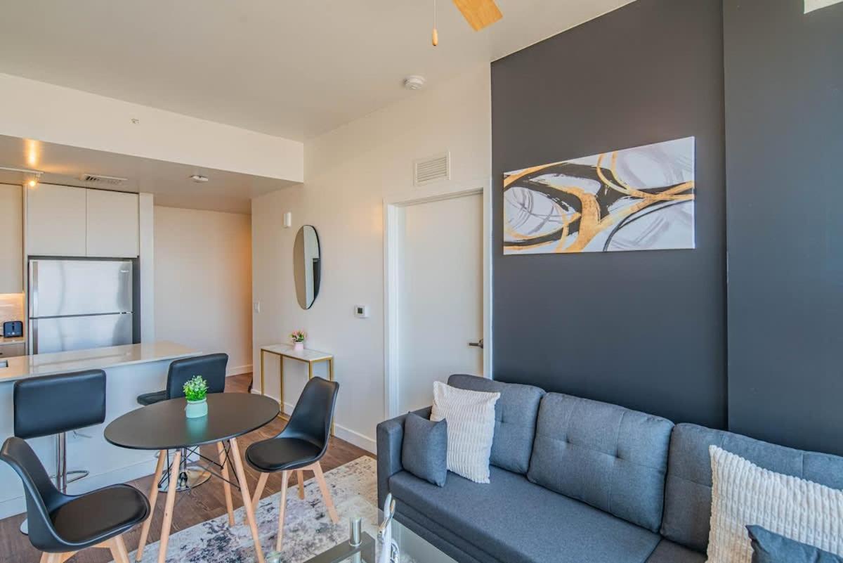 Detailed 2Bd, Highrise Dt, Pool, Gym, Parking, Sleeps 8 Apartment ฟีนิกซ์ ภายนอก รูปภาพ